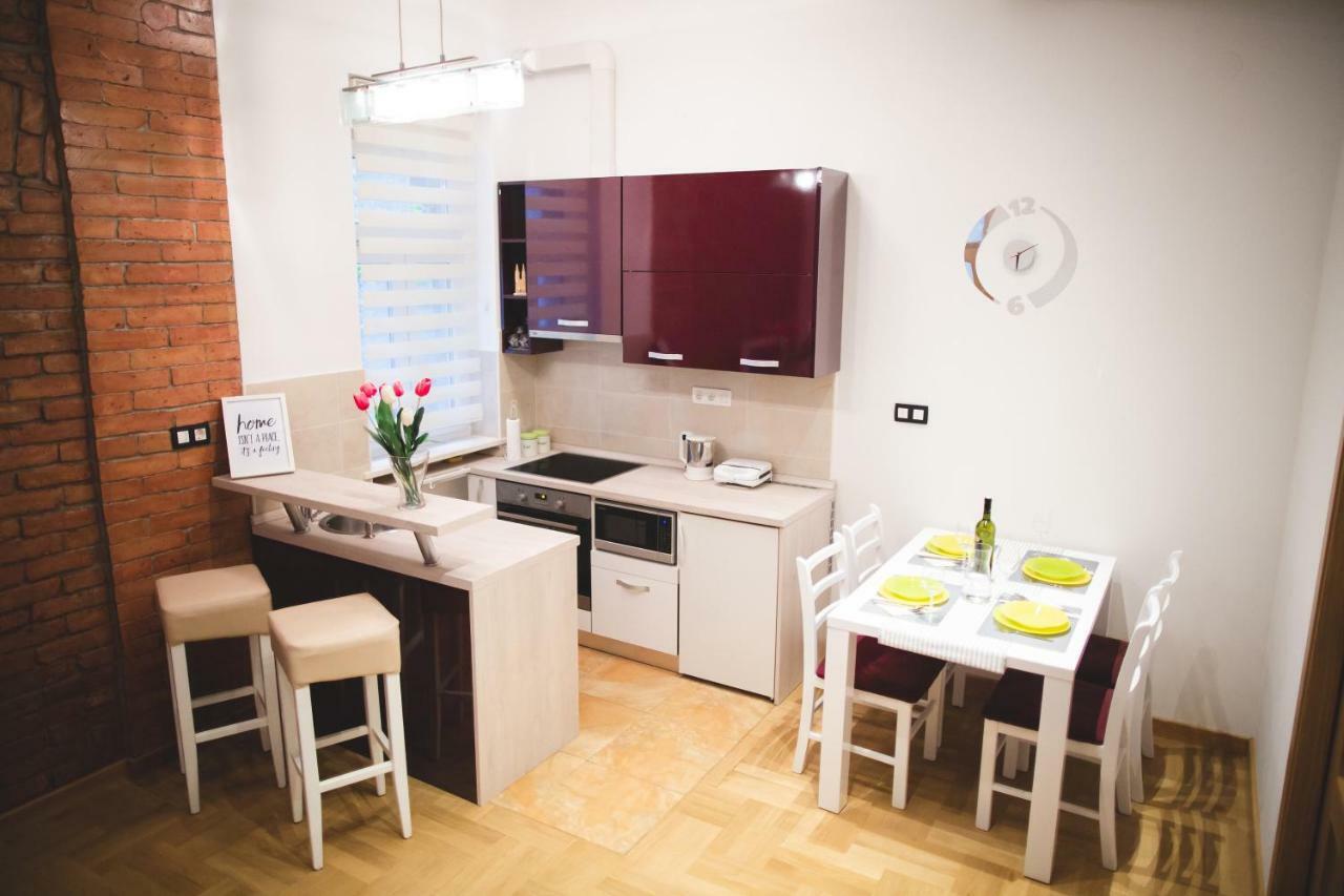 Clyra Apartment City Centar ซาเกร็บ ภายนอก รูปภาพ