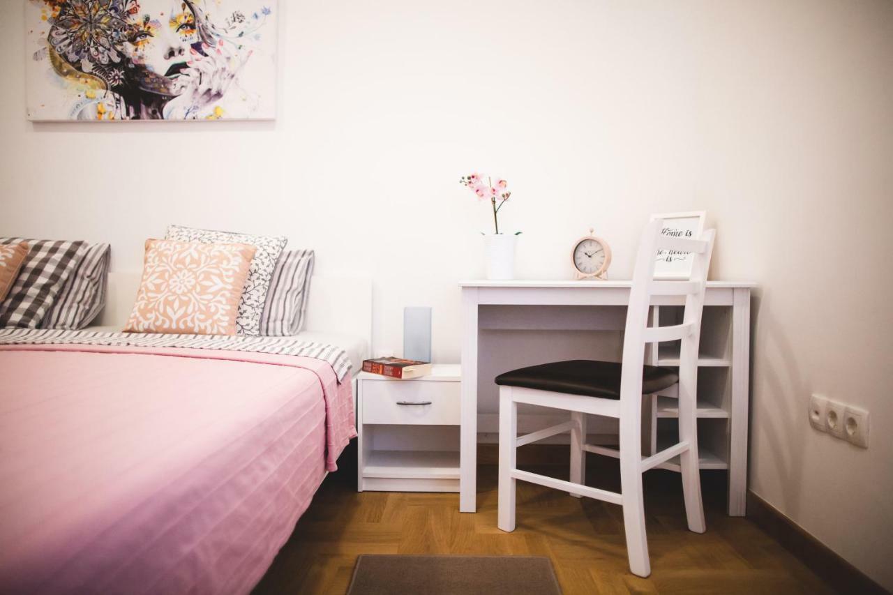 Clyra Apartment City Centar ซาเกร็บ ภายนอก รูปภาพ
