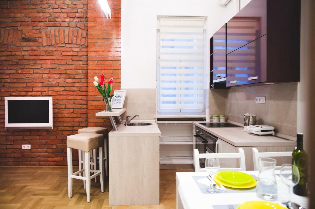 Clyra Apartment City Centar ซาเกร็บ ภายนอก รูปภาพ