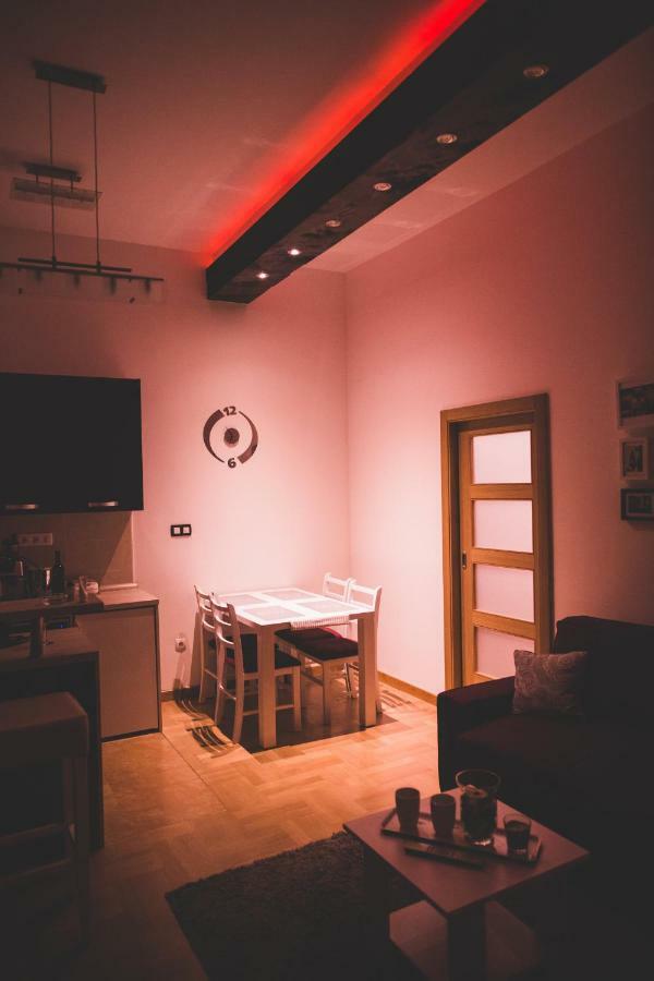 Clyra Apartment City Centar ซาเกร็บ ภายนอก รูปภาพ