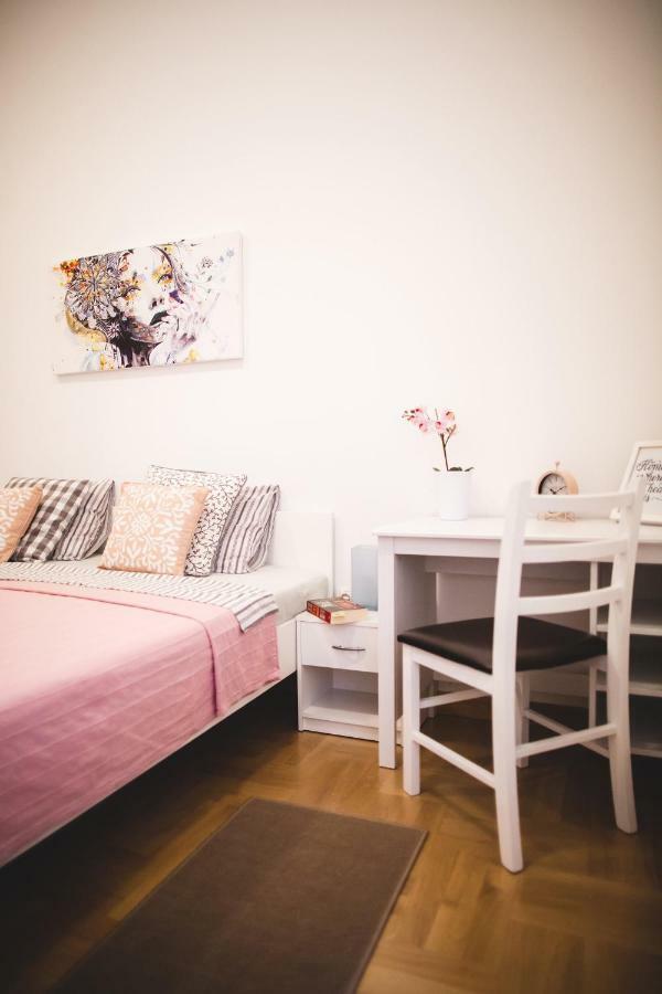 Clyra Apartment City Centar ซาเกร็บ ภายนอก รูปภาพ
