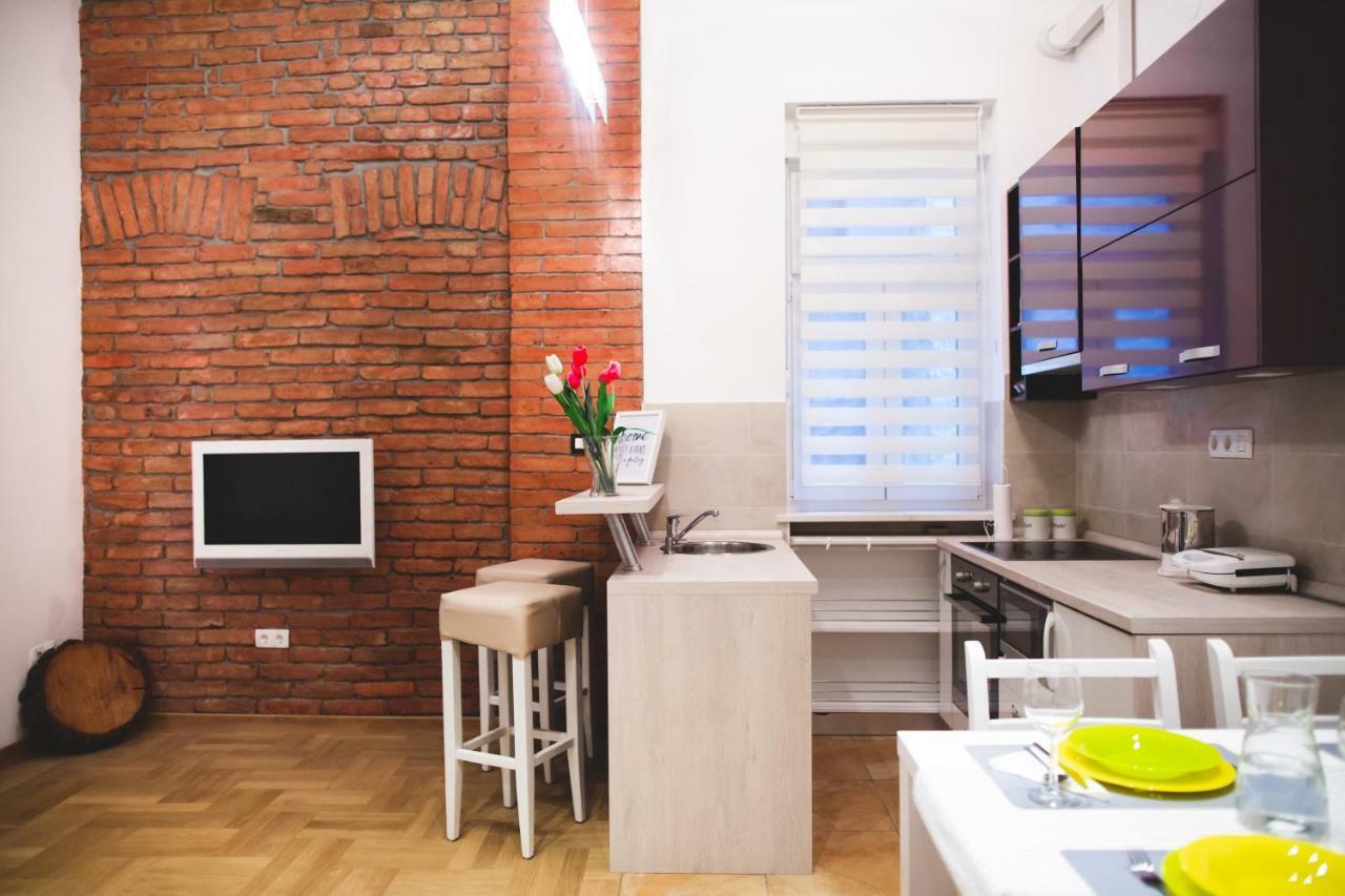 Clyra Apartment City Centar ซาเกร็บ ภายนอก รูปภาพ